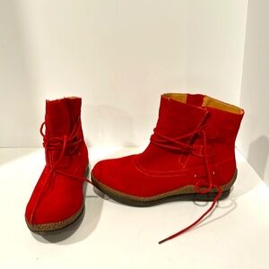 Vanderlust Suede Leather Ankle Boots